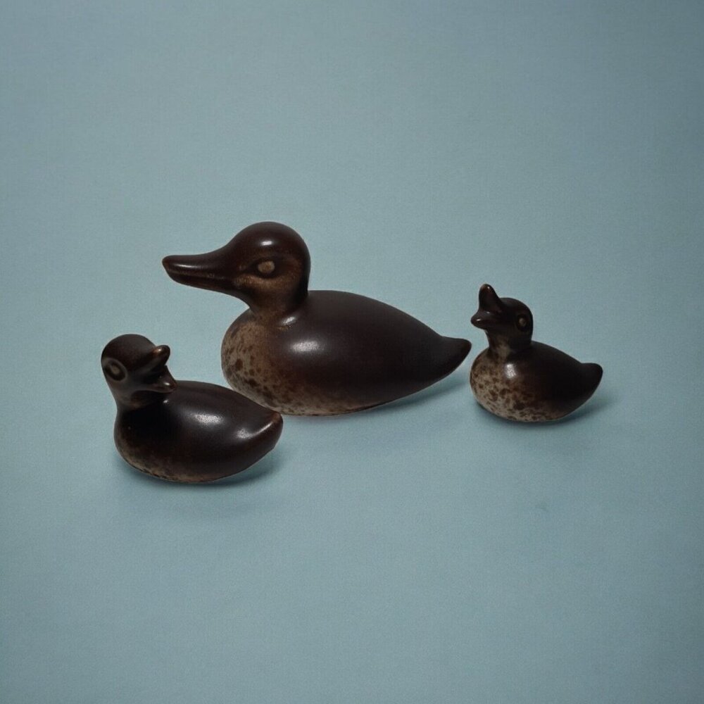 Howard Pierce Ducks Mama and Ducklings Brown Spotted 3 pc California Pottery
